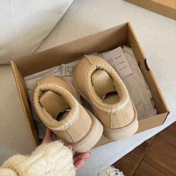 UGG Tasman Slipper Sand - Picture 5 of 9